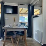 Camping Mobil Casaluca 3 2 Salles D'eau Canet-en-Roussillon