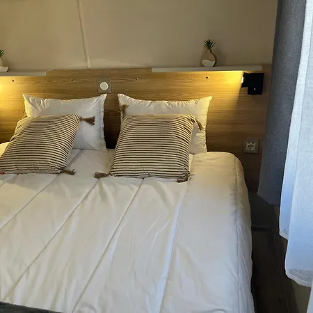 Mobil Casaluca 3 2 Salles D'eau キャンプ場 カネ
