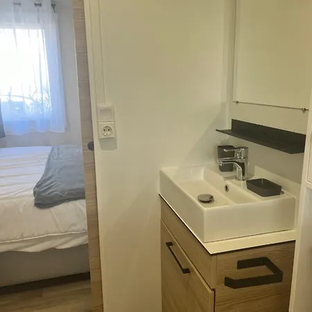 キャンプ場 Mobil Casaluca 3 2 Salles D'eau カネ