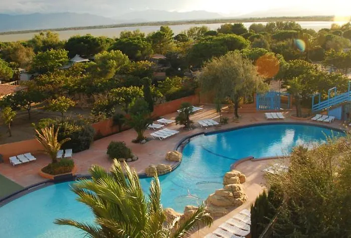 Camping Mobil Casaluca 3 2 Salles D'eau *