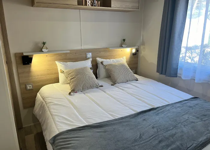 Camping Mobil Casaluca 3 2 Salles D'eau